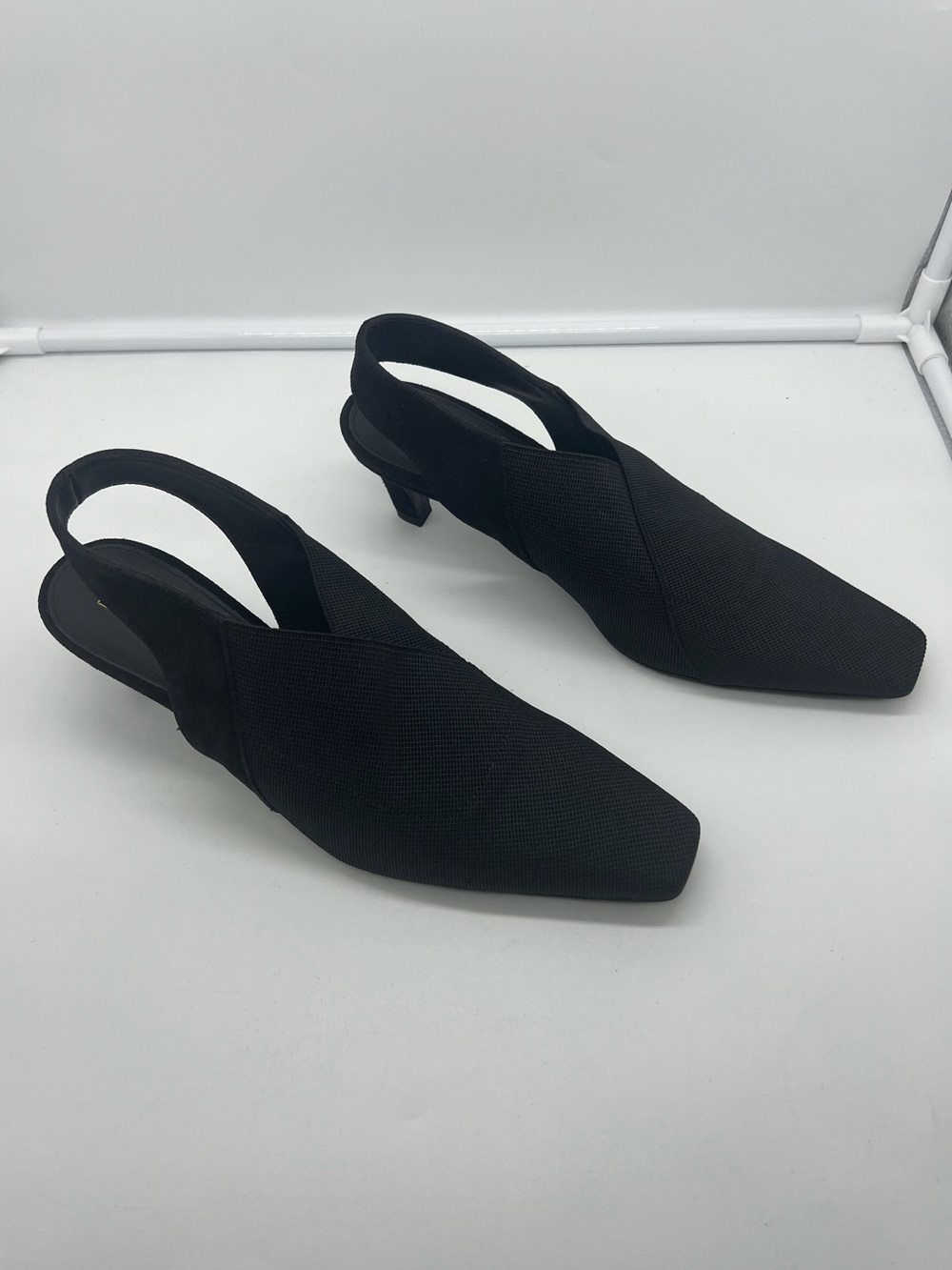 NWT TOTEME The Mid-Heel Black Elastic Suede Trim Square Toe Slingback Pumps 37 - Picture 7 of 17